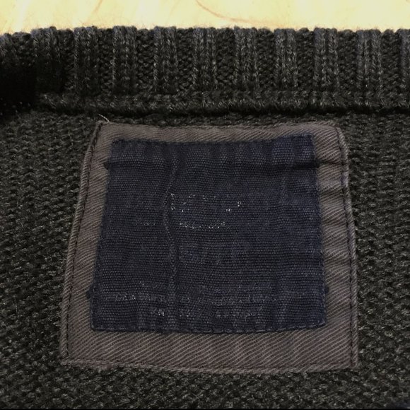 Vintage Y2K Grey Army Camo Grungy Knit Sweater - Picture 9 of 14